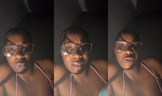 toy.aunia TikTok Live — Oct 4, 2026, 12:15 PM