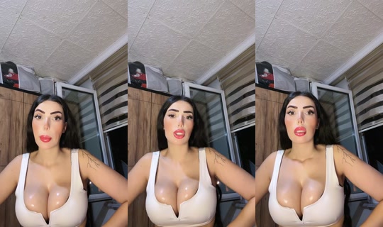 tugceemotovlog TikTok Live — Aug 28, 2026, 8:35 PM