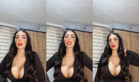 tugceemotovlog TikTok Live — Oct 9, 2026, 6:02 PM