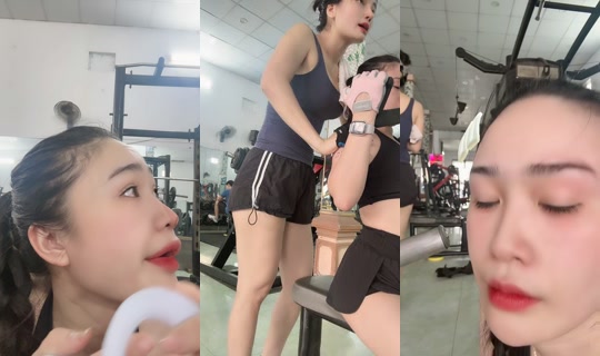 tuyttuyt17 TikTok Live — Sep 28, 2026, 11:37 PM