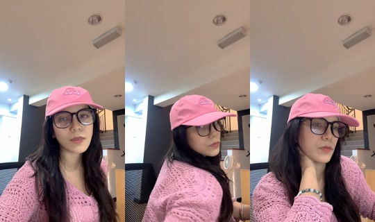 ugh.eveee TikTok Live — Sep 2, 2026, 10:33 AM