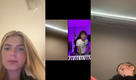 urcrxzygirl TikTok Live — Oct 4, 2026, 7:00 AM