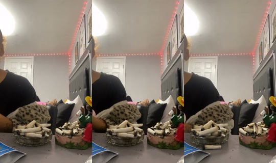 urmomnevaehh TikTok Live — Oct 8, 2026, 1:54 PM
