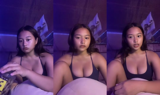 urprttyeng TikTok Live — Oct 4, 2026, 3:29 PM