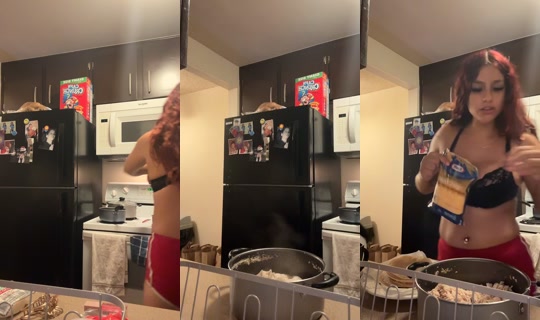 user323345543345 TikTok Live — Oct 1, 2026, 4:51 AM