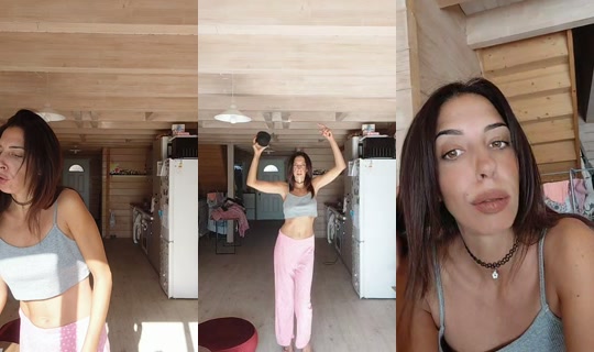 user445031201 TikTok Live — Oct 3, 2026, 9:26 AM
