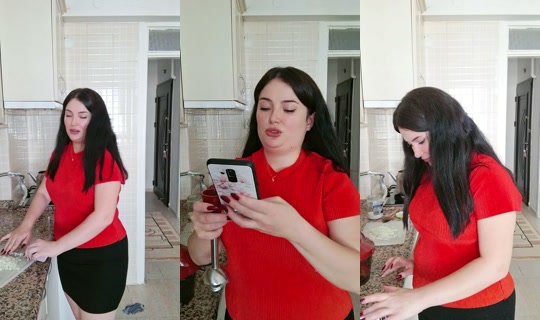 user947812900 TikTok Live — Aug 27, 2026, 11:58 AM