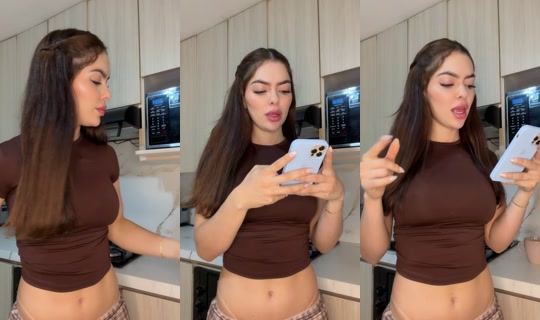 val203030 TikTok Live — Sep 15, 2026, 1:42 AM