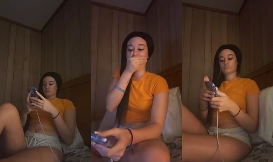 vallnicoleee TikTok Live — Oct 4, 2026, 3:24 AM