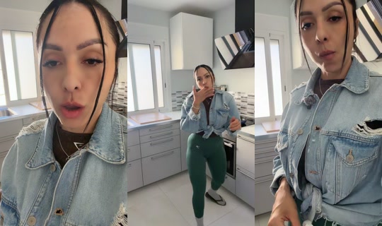 vanefit_ TikTok Live — Oct 8, 2026, 9:16 AM