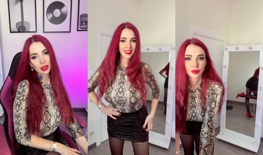 vickyfoxi TikTok Live — Oct 7, 2026, 10:53 AM