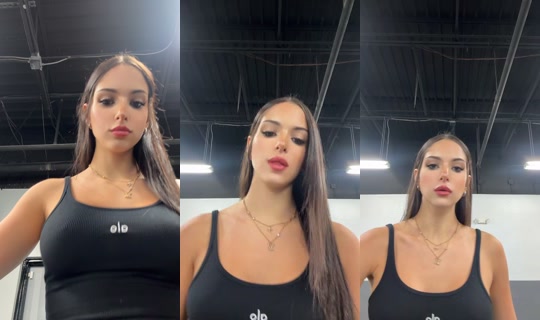 vickyshahak TikTok Live — Sep 1, 2026, 9:39 PM
