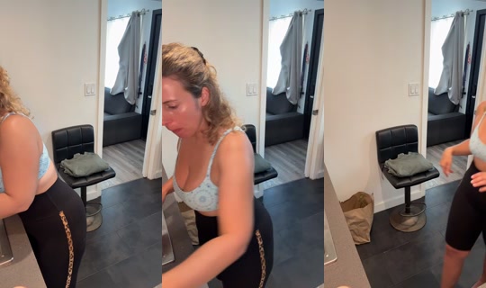 vikingyoga18 TikTok Live — Oct 4, 2026, 8:51 PM