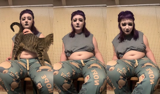 violet.wildberry TikTok Live — Aug 23, 2026, 2:10 AM