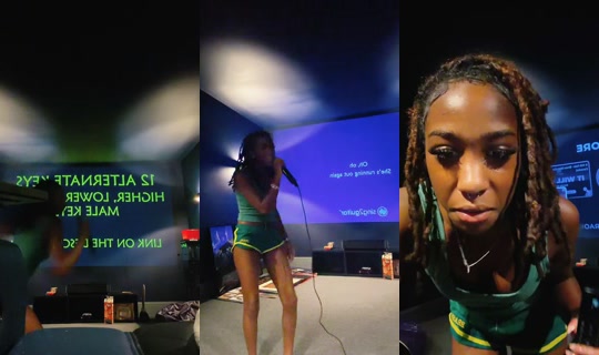vluvmonee TikTok Live — Oct 4, 2026, 7:00 AM