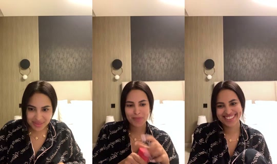 w.rb122 TikTok Live — Oct 4, 2026, 8:27 PM