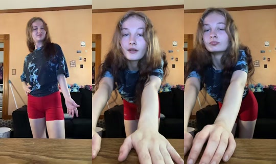 waveonnie TikTok Live — Aug 26, 2026, 11:19 PM