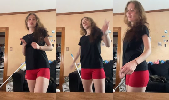 waveonnie TikTok Live — Aug 31, 2026, 8:39 PM