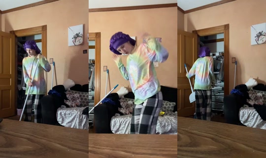 waveonnie TikTok Live — Oct 4, 2026, 12:41 AM