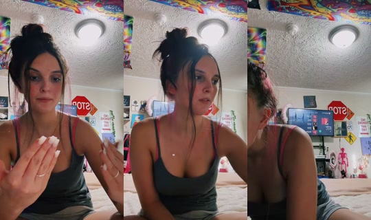 wifeyysarah TikTok Live — Oct 8, 2026, 2:42 PM