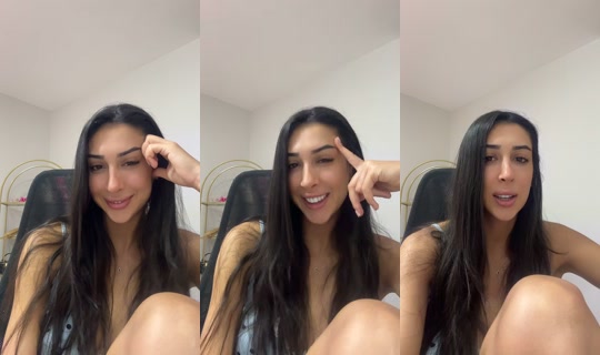 winks8585 TikTok Live — Aug 24, 2026, 12:12 AM