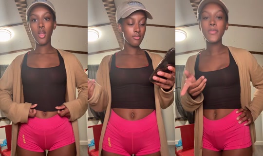 wolflelaaa TikTok Live — Aug 21, 2026, 7:19 AM