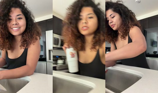 womanonline26 TikTok Live — Sep 27, 2026, 4:52 PM