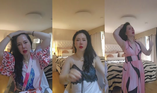 www.titok.oomsukyoung TikTok Live — Oct 4, 2026, 10:22 PM