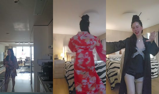 www.titok.oomsukyoung TikTok Live — Oct 4, 2026, 11:12 PM