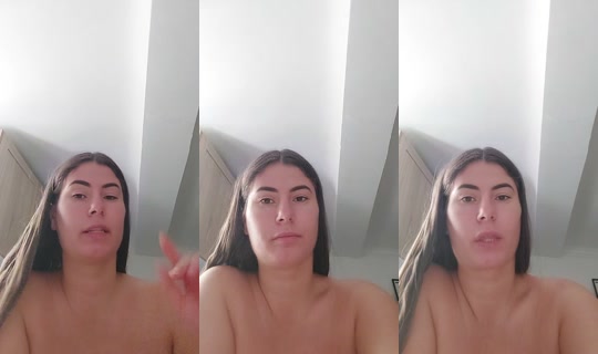 xenaprintesa TikTok Live — Oct 5, 2026, 8:22 AM