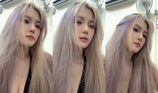 xiaoxin_215 TikTok Live — Oct 2, 2026, 4:52 PM