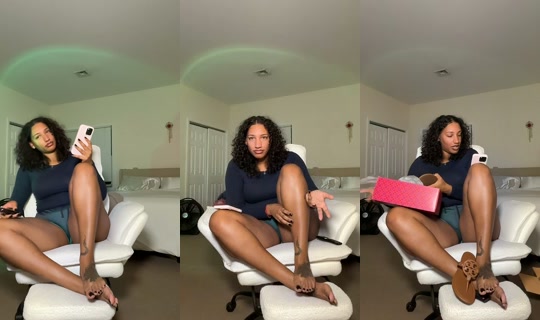 xoniasimone TikTok Live — Oct 8, 2026, 2:17 AM