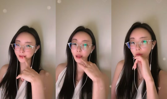 xoxo_11z11 TikTok Live — Oct 2, 2026, 7:32 AM