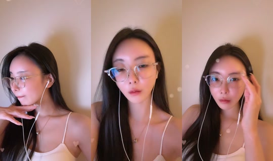 xoxo_11z11 TikTok Live — Oct 4, 2026, 2:30 PM