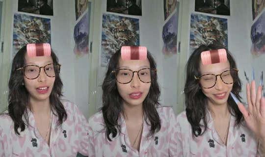xue_er_ TikTok Live — Oct 8, 2026, 12:54 PM