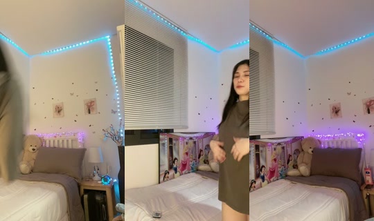 y0ur_g1rl_08 TikTok Live — Aug 29, 2026, 7:59 PM