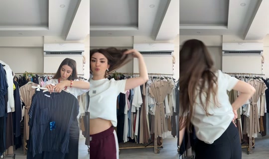 yagmurellaizmir TikTok Live — Aug 21, 2026, 10:07 AM