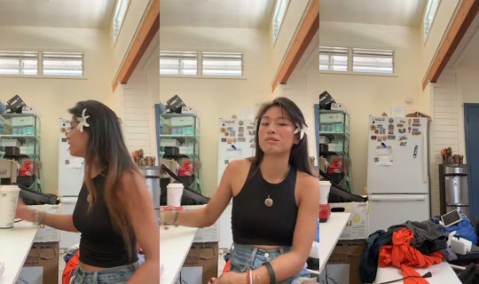 yesplslex TikTok Live — Aug 25, 2026, 10:01 PM