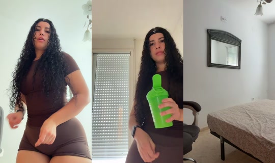 yessicacastella01 TikTok Live — Oct 2, 2026, 11:17 AM