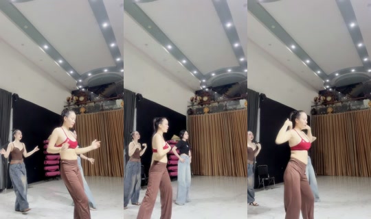 yeuem11.4 TikTok Live — Sep 22, 2026, 12:52 PM