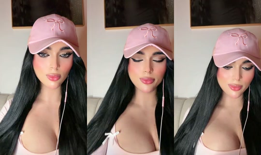 yiyd69 TikTok Live — Oct 2, 2026, 11:54 PM
