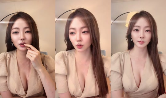 your__nini TikTok Live — Aug 22, 2026, 3:23 PM