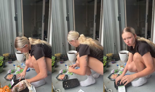 yourfavoriteblonde1228 TikTok Live — Oct 1, 2026, 10:08 PM