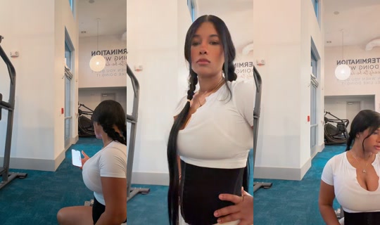 ytus___ TikTok Live — Aug 26, 2026, 10:30 PM