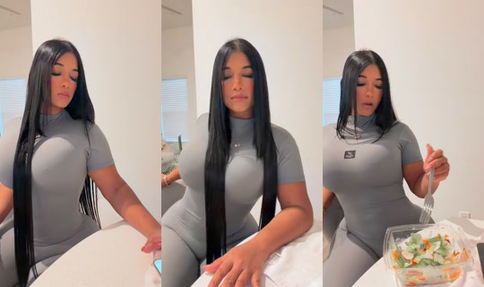 ytus___ TikTok Live — Aug 28, 2026, 9:52 PM