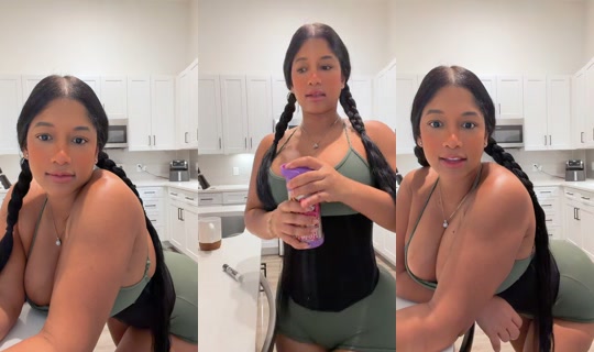 ytus___ TikTok Live — Oct 9, 2026, 12:23 PM