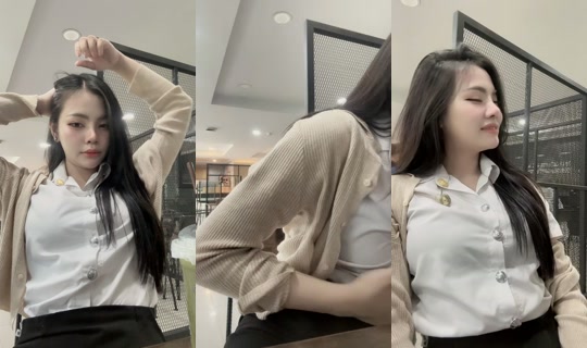 yumyum74_ TikTok Live — Oct 8, 2026, 6:06 AM