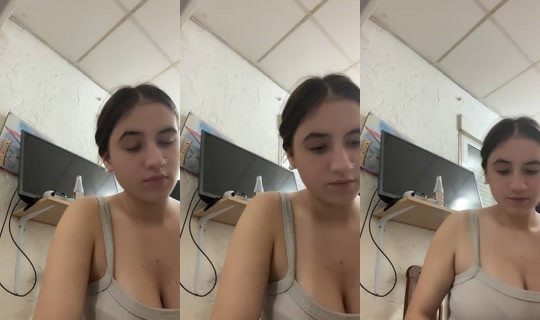 yureenaegeea_ TikTok Live — Oct 2, 2026, 6:37 PM