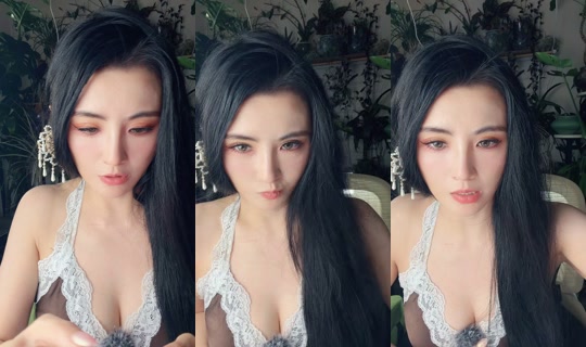 z_onair TikTok Live — Aug 22, 2026, 5:48 AM