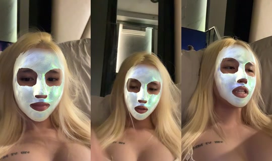 zicolorrr TikTok Live — Oct 7, 2026, 2:43 PM